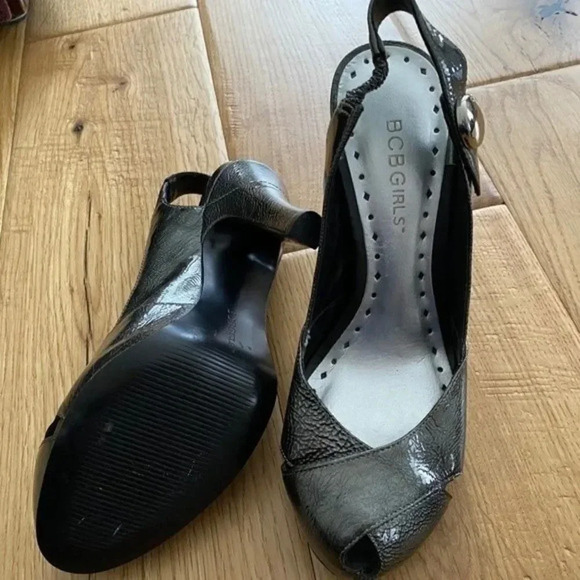 BCBGirls Peep Toe Silver Metallic Pumps - Picture 11 of 12